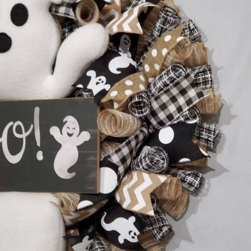 HalloWink™ BOO Wreath