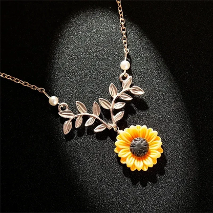 DaintyLily™ Sunflower Necklace