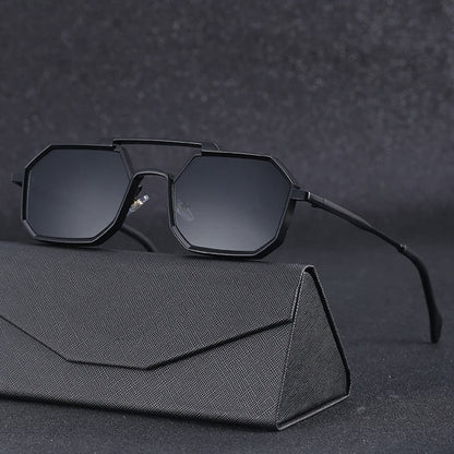 RetroEyes™ Vintage-inspired Sunglasses