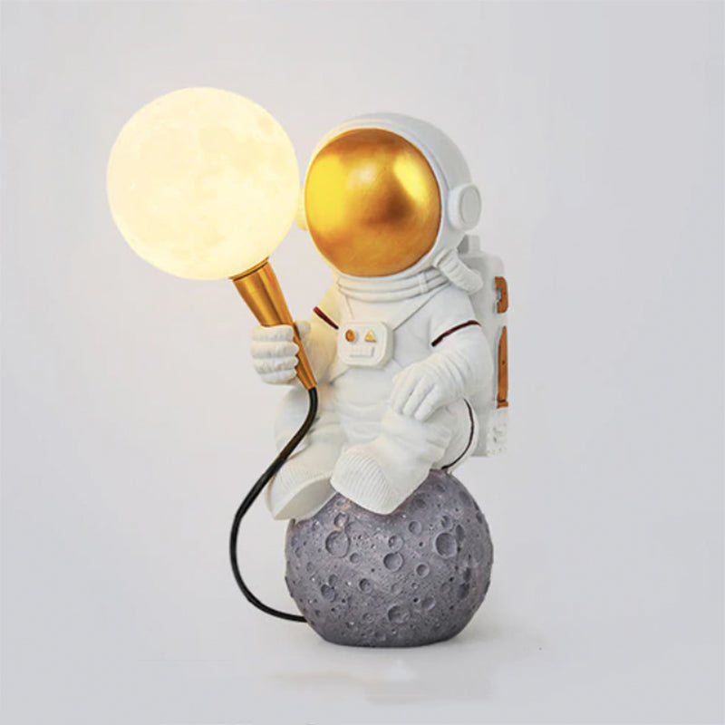 CasaFinesse™ Astronaut Moon Lamp